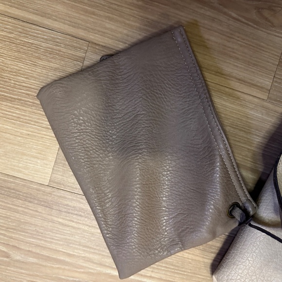 Free People Vegan Leather Tote Bag + Zipper Pouch – Taupe/Beige - Picture 3 of 4